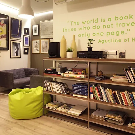Gracia City Hostel-3
